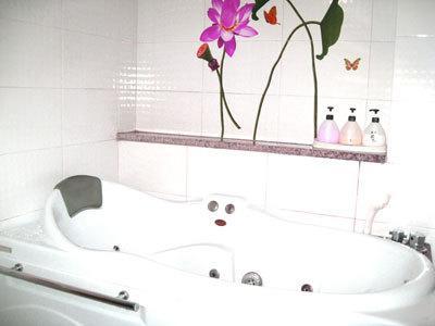 Movie Motel Jinju Oda fotoğraf